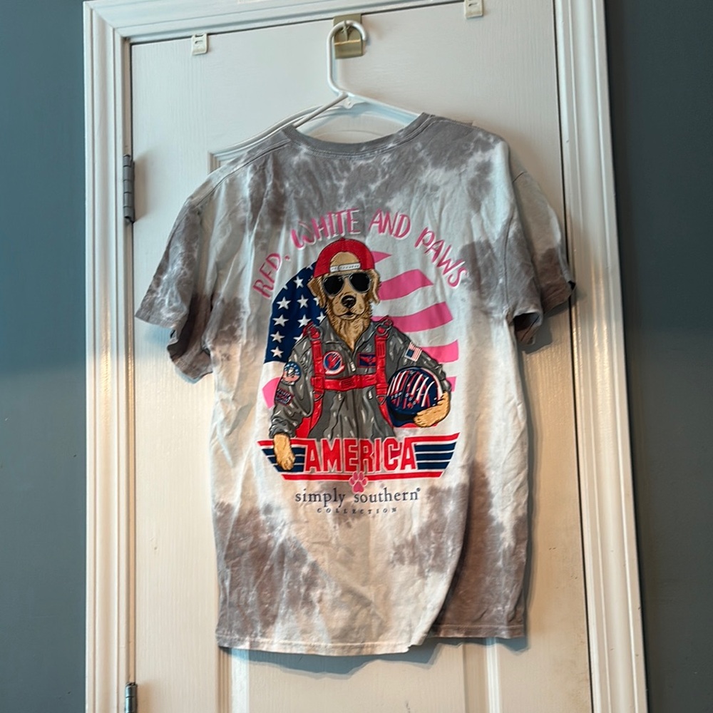 Simply Southern Gray Tie-Dye Patriotic Tee Women’s Large NWT - Picture 4 of 5